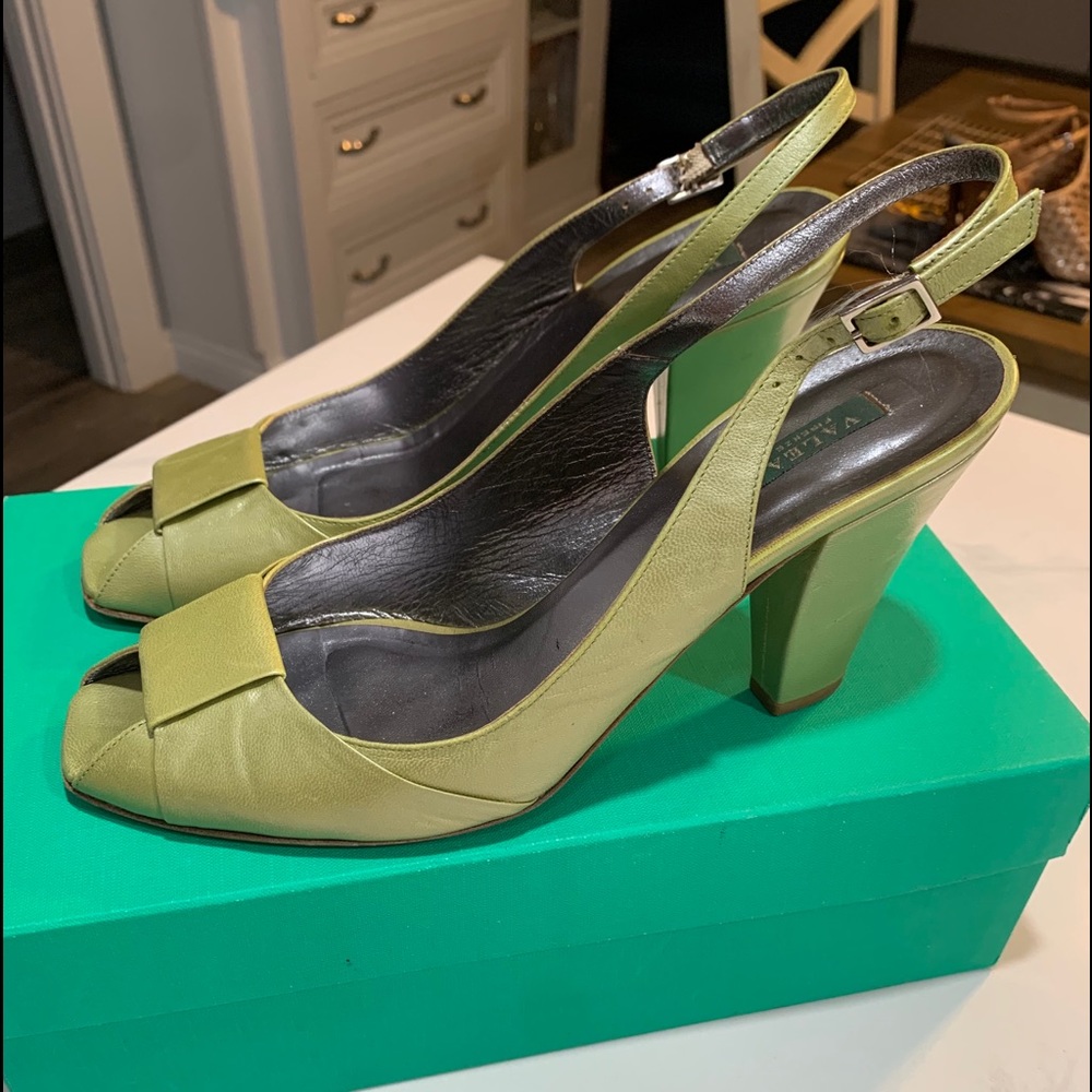 Classy Peagreen Slingbacks